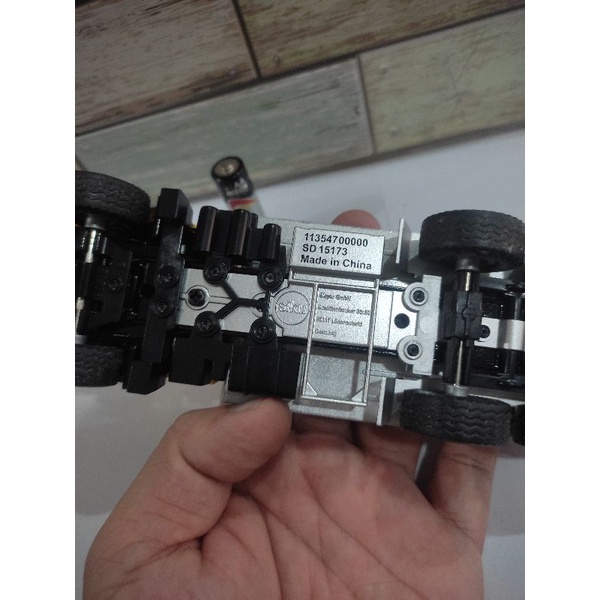 diecast siku truck mercedes-benz zetros