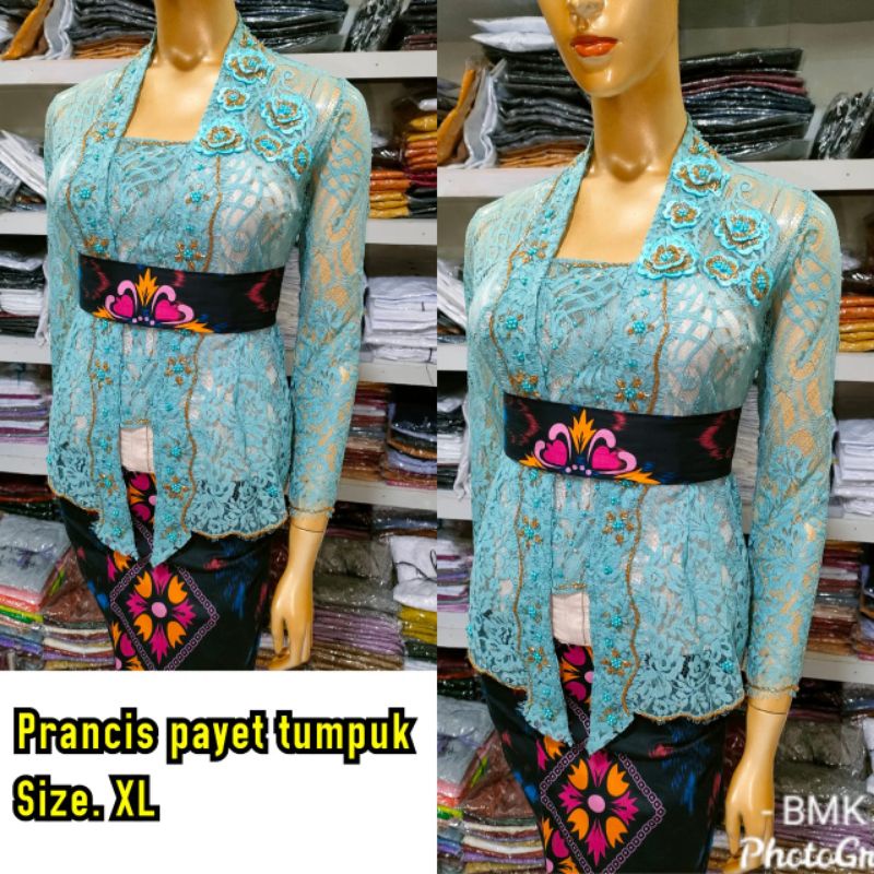 Kebaya Jadi Brokat Prancis Payet Tumpuk Terbaru