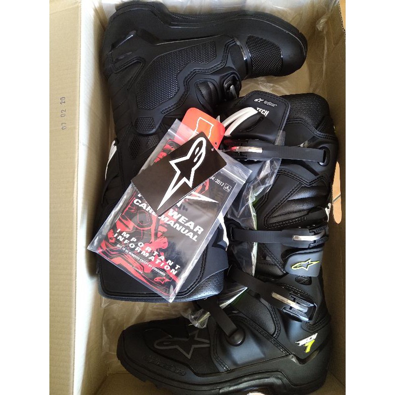 ALPINESTAR TECH7 ENDURO DRYSTAR SIZE 43