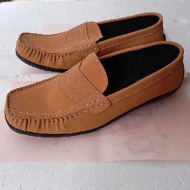 Sepatu Slip on pria sepatu casual pria