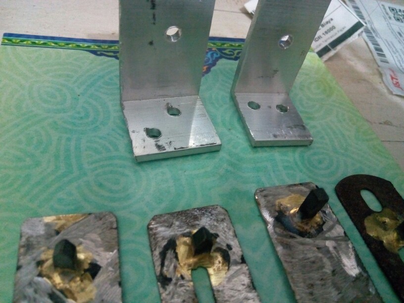 Platina Baja Widia Lancip Dan Tumpul Tinggal Pilih