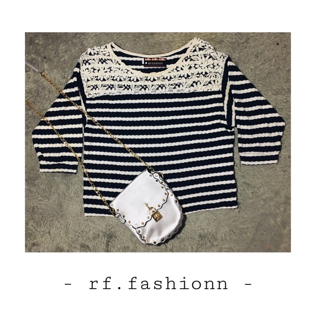 Blouse Garis hitam putih