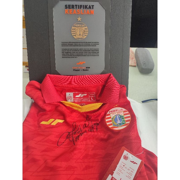 Koleksi Spesial Jersey Persija Jakarta (Signed by Ismed Sofyan)