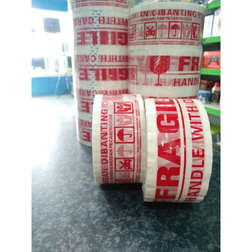 

Lakban Fragile merah putih star tape 44mm x 55yard - Putih