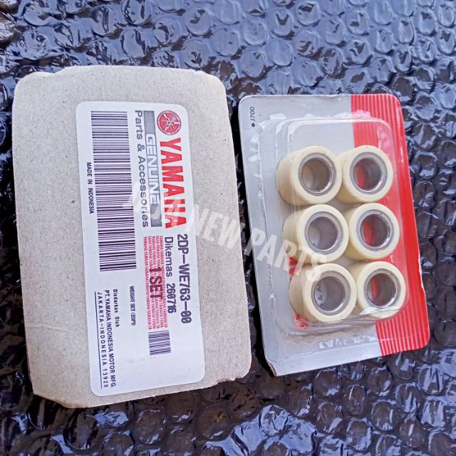 ROLLER SET YAMAHA NMAX (2DP) Original