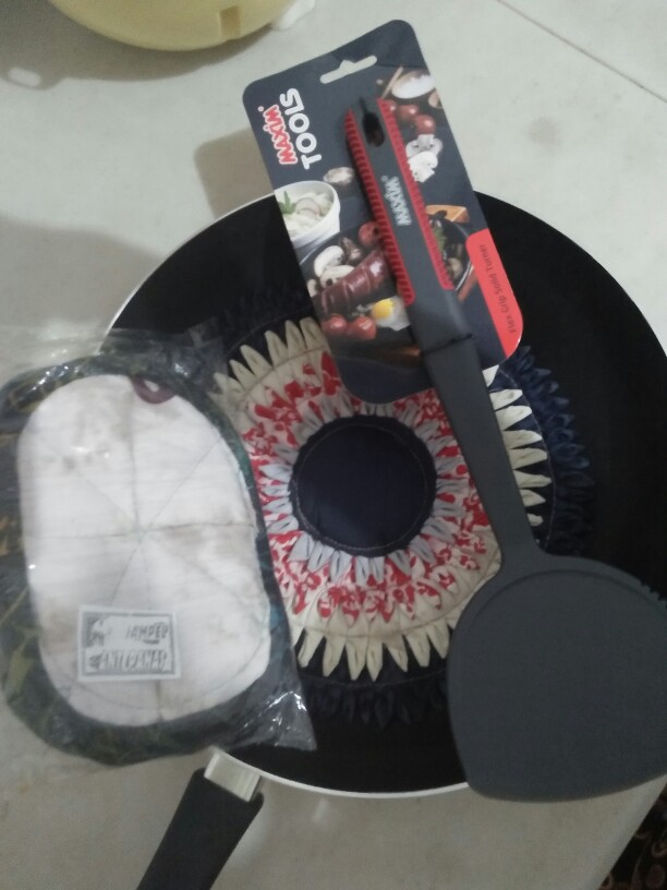 Maxim Stirfry/wajan Cekung 28cm.valentino.free Bubble Wrap