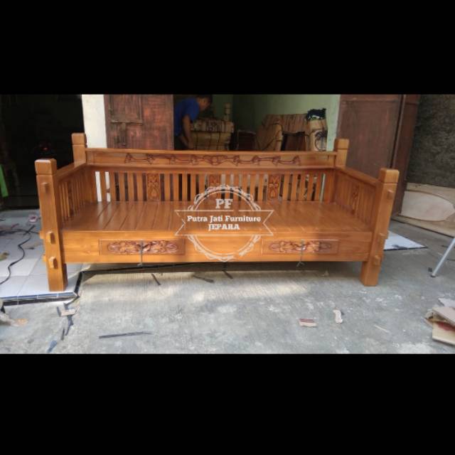 Bangku bale bale jati kursi panjang ukir kayu jati Jepara