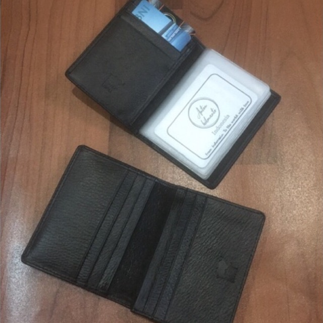 dompet kartu bahan kulit asli lokal model lipat buku tersedia 2 varian pien dan slot banyak #dompet #dompetkartu #dompetlipat #cardholder #dompetkulit