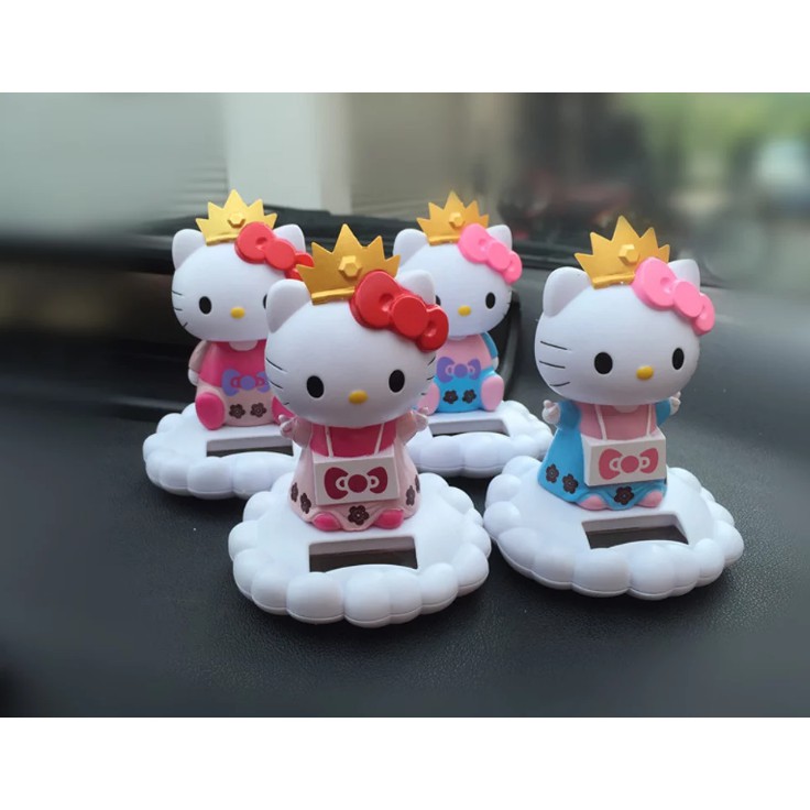 Boneka Solar Dashboard Mobil Pajangan Hello Kitty