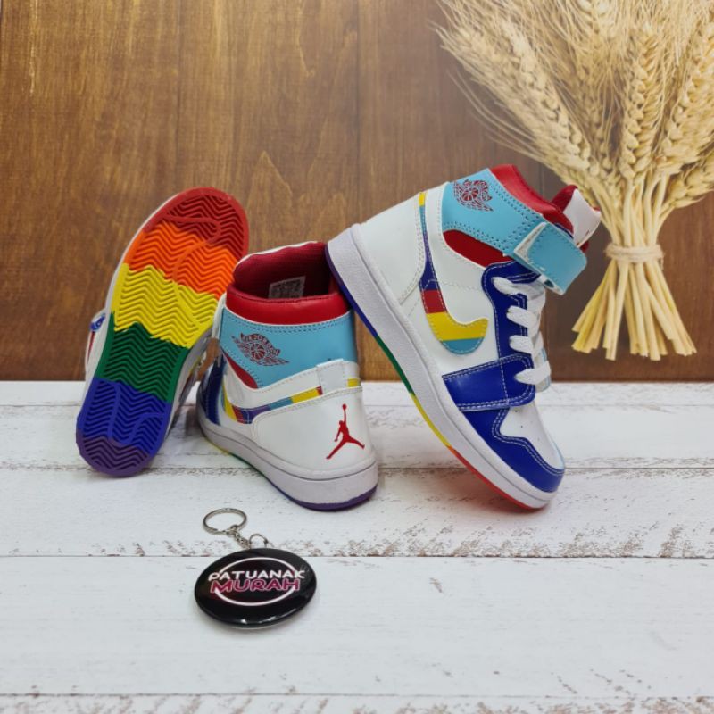SEPATU ANAK PEREMPUAN NIKE PUTIH PELANGI KIDS