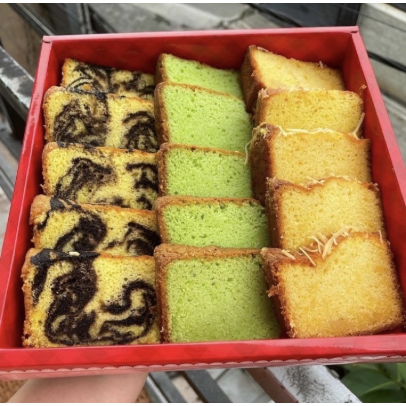 

Trio bolu slice