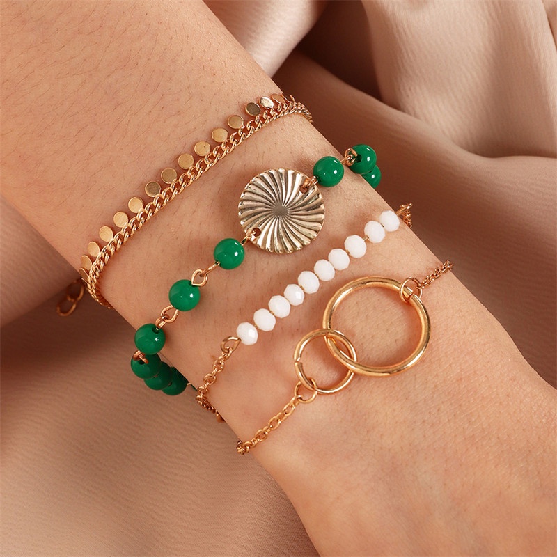 4pcs / Set Gelang Multilayer Bentuk Lingkaran Gelombang Air Aksen Manik-Manik Putih Untuk Wanita