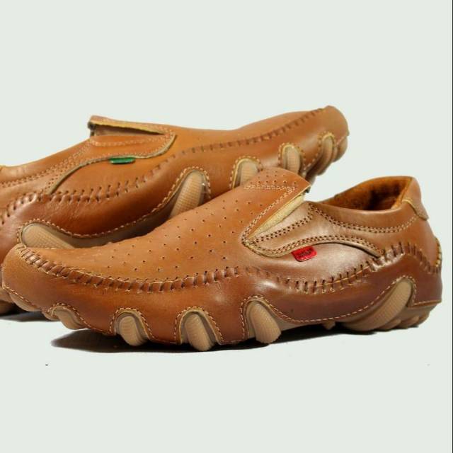 Sepatu Casual Pria Slip On Black Master Kulit Asli Kualitas Terbaik