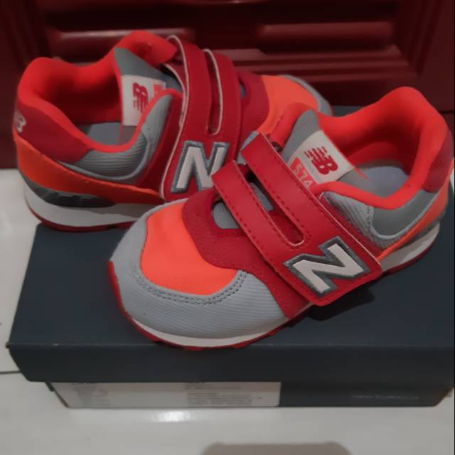New balance anak