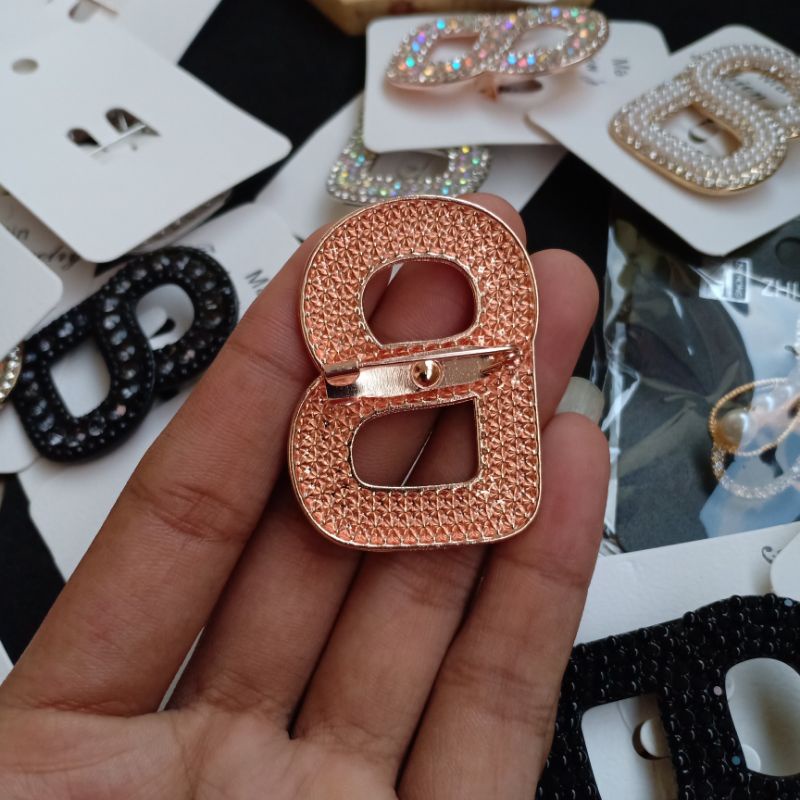 Brooch Buttonscarves/Bros Buttonscarves/Bros Buttonscarves KW/Bros Buttonscarves Mata/Bros Buttonscarves Mutiara-1