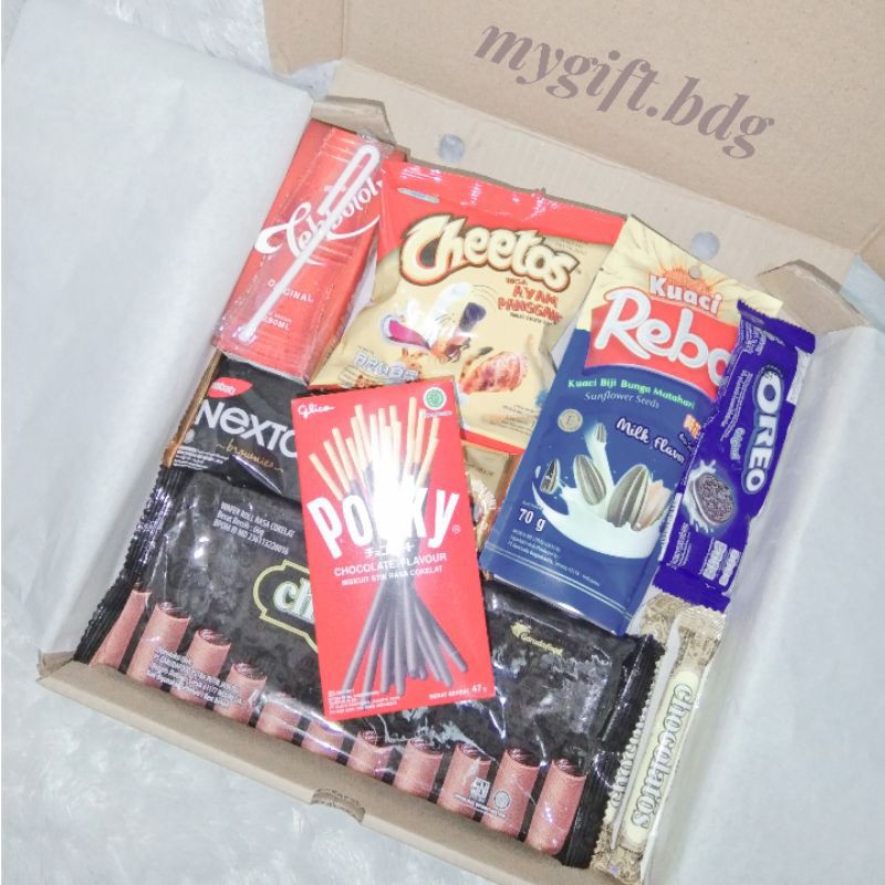 

BOX SNACK GIFT Cocok Untuk Kado, Hadiah, Buat Pacar,Sahabat,DLL
