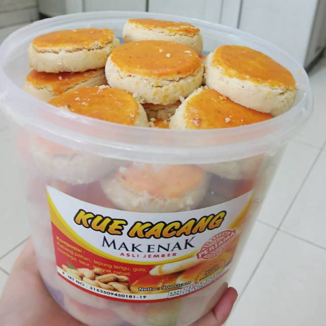 

Kue kacang Mak Enak