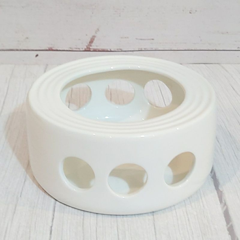 TEMPAT LILIN PUTIH 15 x 15 x 7 cm