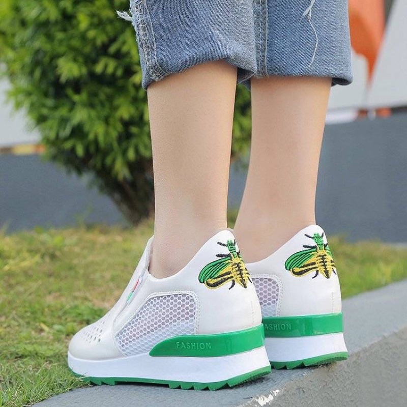 ( AMOUR ) Sepatu Wanita Wedges Brokat Import Fashion Korea 901