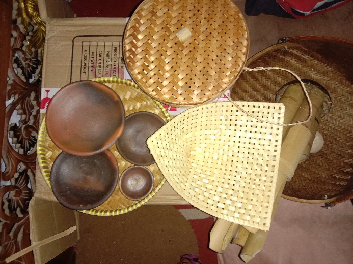 Pincuk Bambu Dengan Tatakan 24x29 Cm