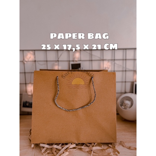 

Paper Bag / Tas Kertas Polos Warna Coklat Ukuran 25 x 17,5 x 21 CM (Bento)
