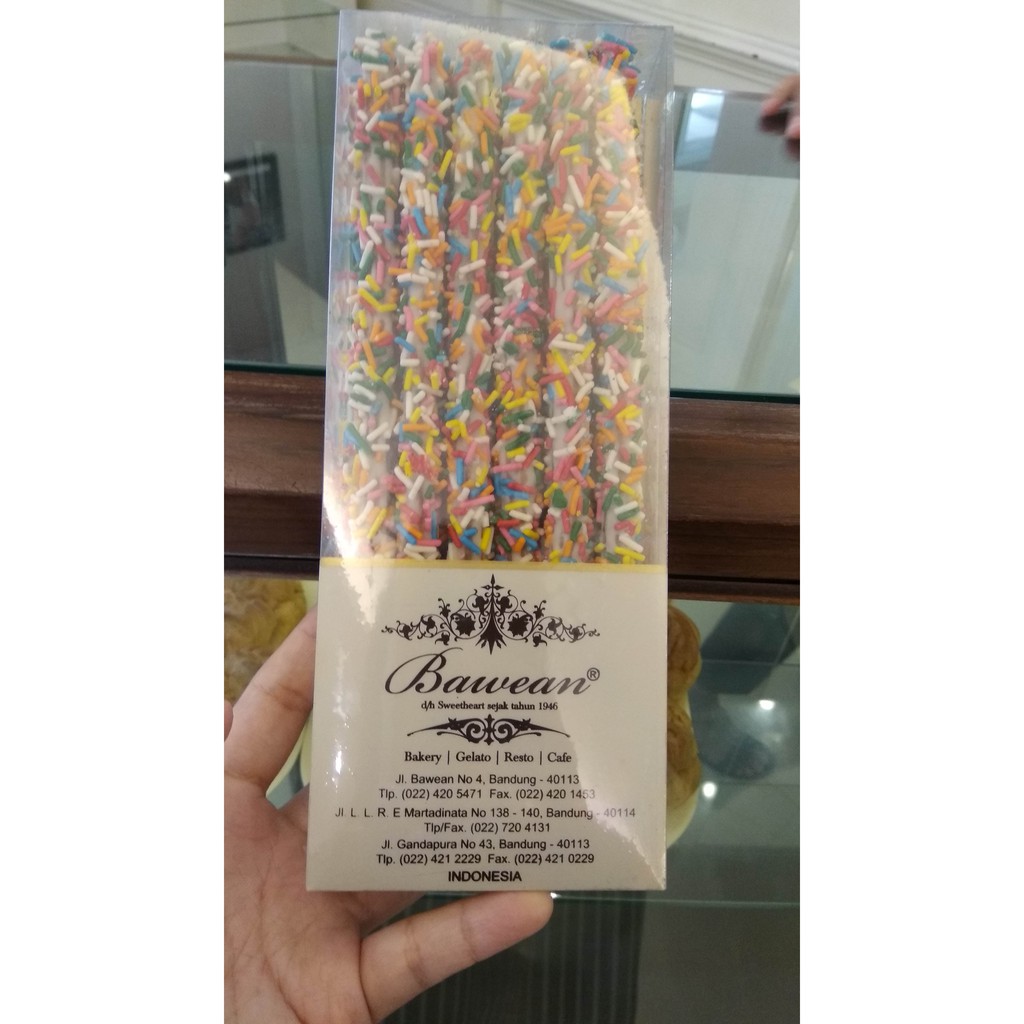 

GRACINI STICK BAWEAN SWEETHEART BANDUNG BEST SELLER HAMPERS HAMPER NATAL CHRISTMAS PAKET PACKAGE FESTIVE SEASON CNY CHINESE NEW YEAR MOONCAKE IMLEK LEBARAN IDUL FITRI RAMADAN GIFT ORNAMEN HIASAN OLEH OLEH AUTHENTIC ORIGINAL KULINER JAJANAN CEMILAN DESSERT