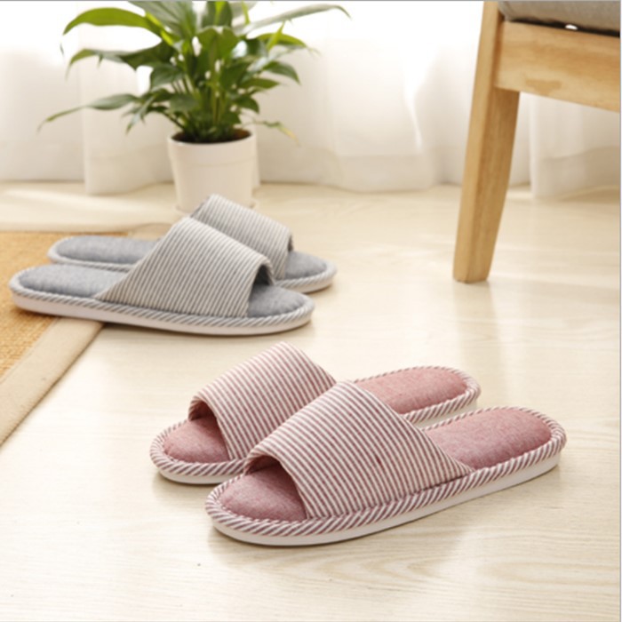 SHOPELLO - Sandal Kamar Rumah Anti Slip Sandal Garis Comfy Modis Empuk Sandal Rumahan