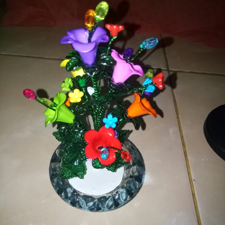 Bunga Tulip Manik Akrili Rainbow Pot Kaca