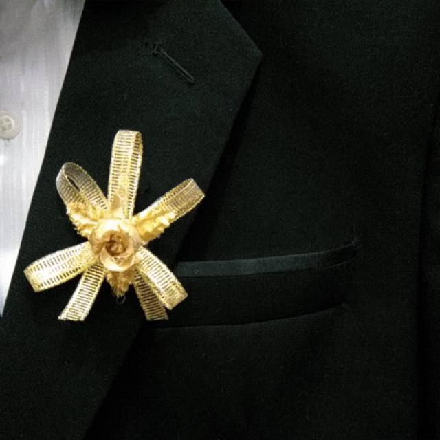 Korsase bunga jas tanda panitia corsase tanda pengenal keluarga buket bunga  BUNGA GOLD EMAS