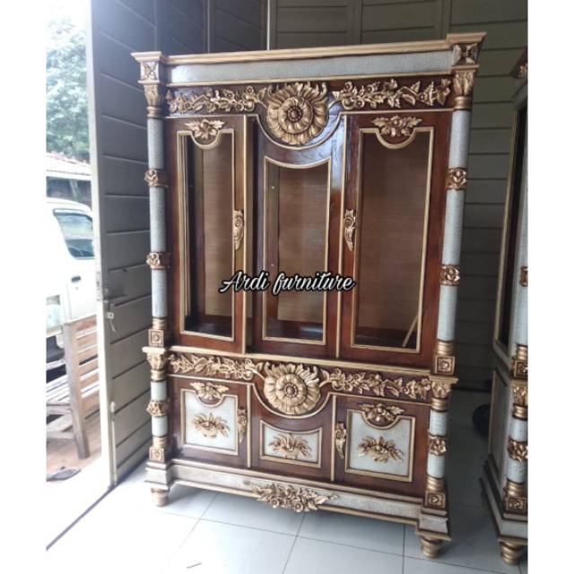Bufet lemari pajangan ukir jepara lemari besar furniture Jepara