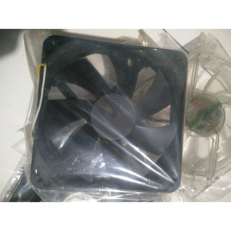 Fan dc 12 v ukuran 12 x 12