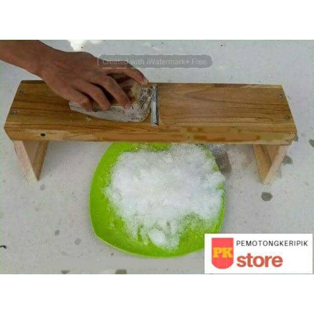 Jual Alat Serut es / Gosrokan / Parutan Es Batu untuk es kepal  milo ice crusher hasil halus