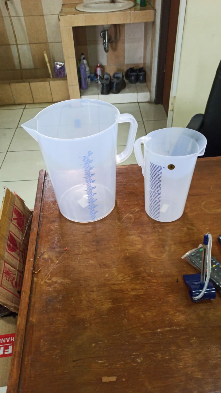 Gelas Ukur Plastik Owl 2000 Ml / 2 L