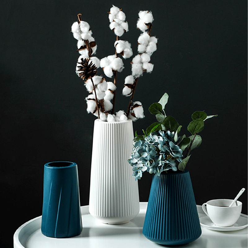 Simple Vertical Striped Small Vase Imitation Ceramic Plastic -White
