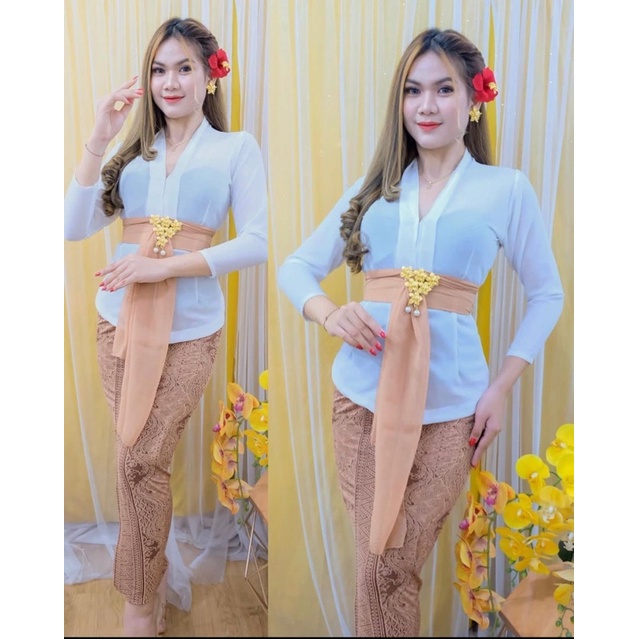 Set kebaya jadi ajeg bali