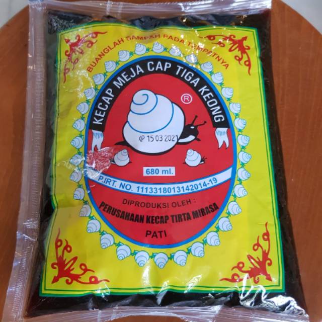 

Kecap manis refill cap tiga keong 680 ml 1 kg NO MSG