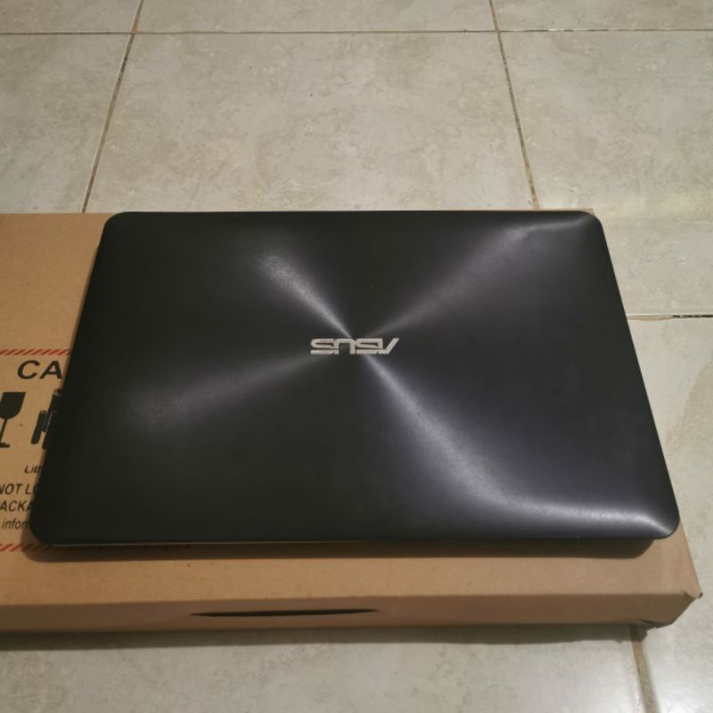 Laptop Second Asus A445L intel Cor i3-4005 Ram 4GB HDD 500GB Layar 14 inch windows 10 slim mulus