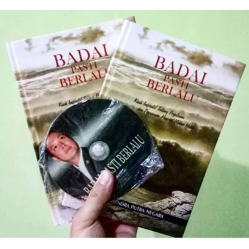 

Buku Badai Pasti Berlalu