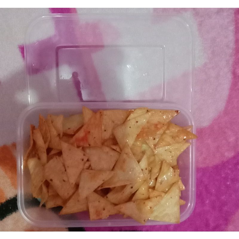 

keripik pangsit manis pedas kemasan box