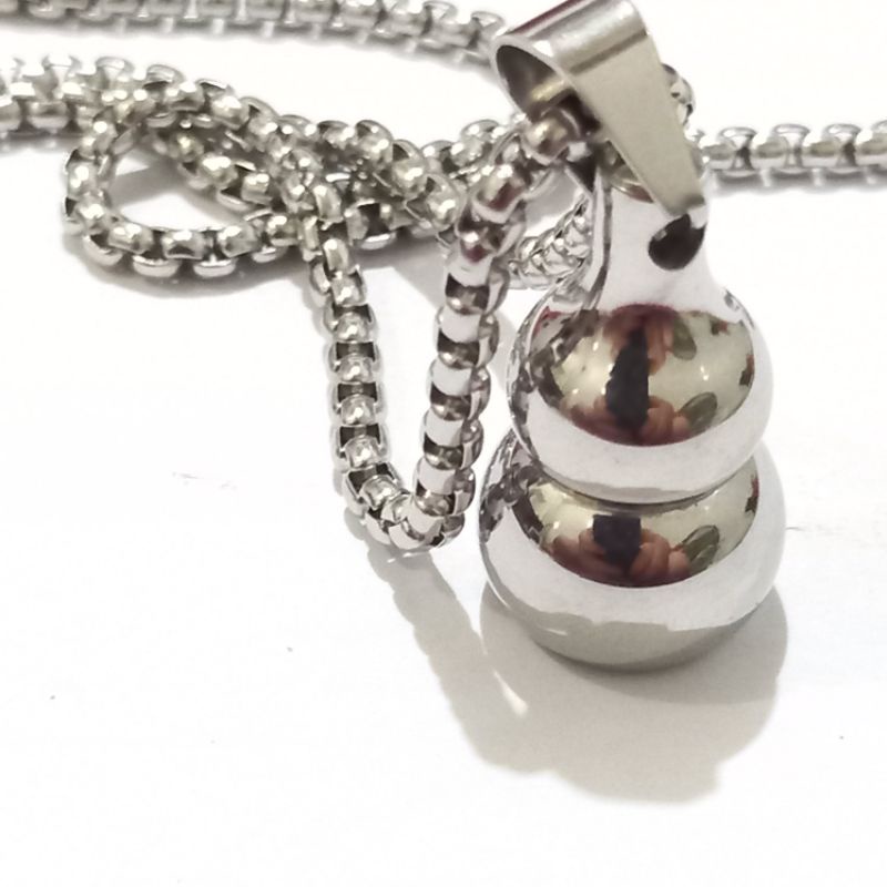 kalung liontin titanium antikarat fulu fulou fulo silver uk 3 cm