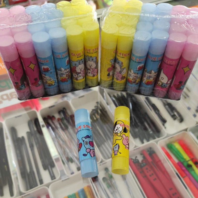 

Glue stick lem putar GAMBAR KARTUN