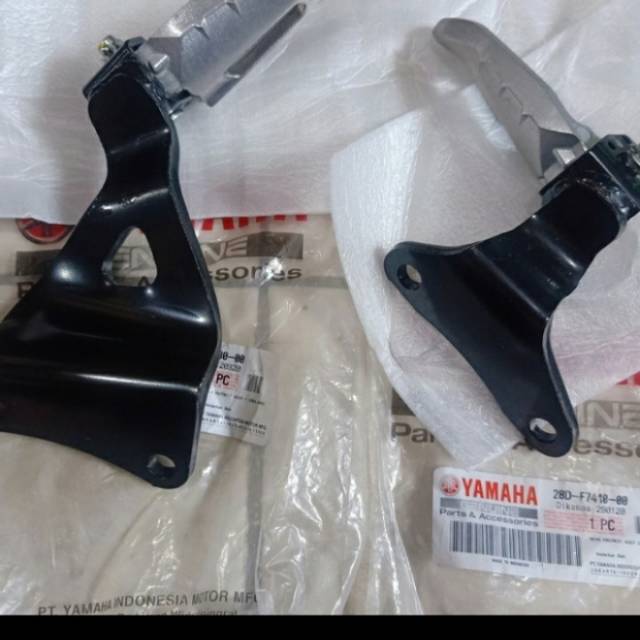 BREKET FOOTSTEP PIJAKAN KAKI BELAKANG MIO SMILE kanan kiri ORI