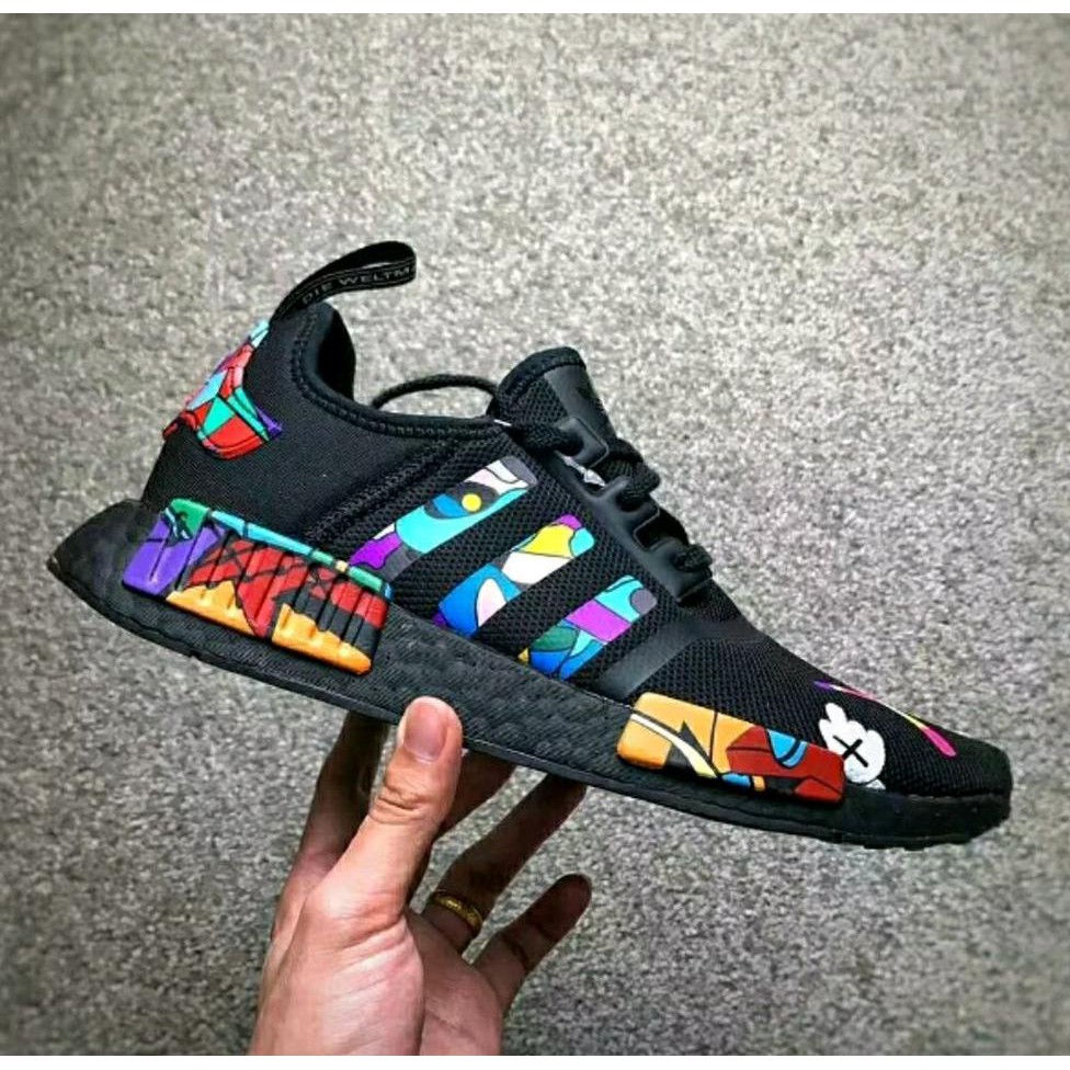 Adidas nmd x outlet kaws original