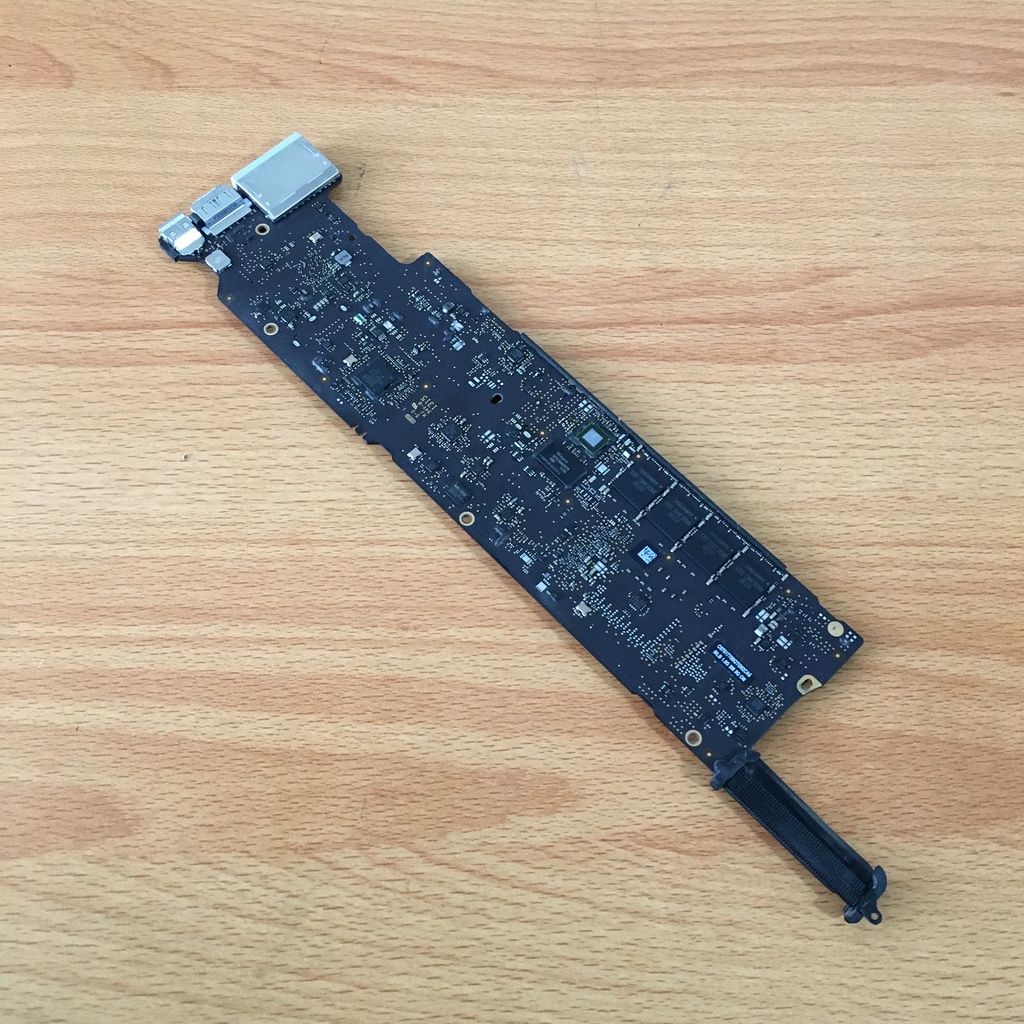 Logicboard Macbook Air 2015 A1466 13 Inch Motherboard Hidup Normal