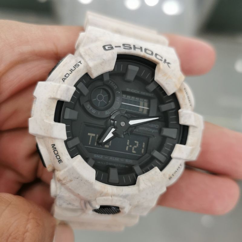 Jam Tangan Pria Casio G-Shock GA-700-5ADR Original