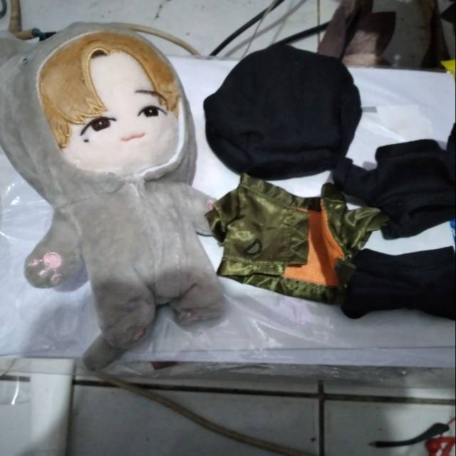 iKON Jinhwan doll