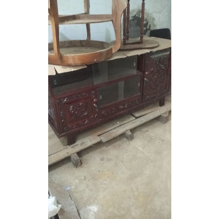 Bufet Jati Ukir Lawasan Kuno