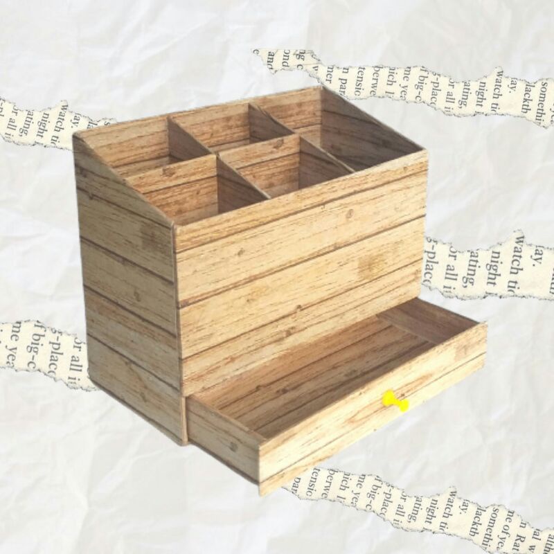 

Tempat Pensil Meja Motif Kayu / Stationery