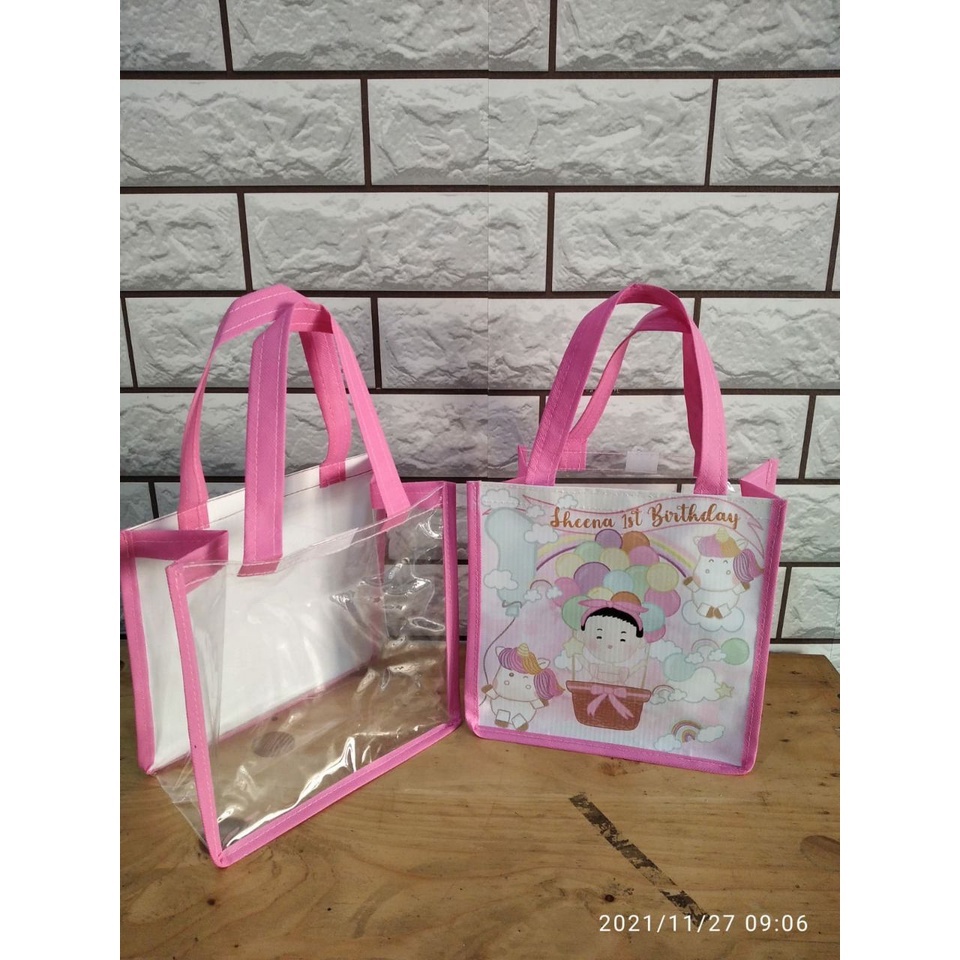 

Tas mika ukuran 22x20x25/ Tas ulang tahun