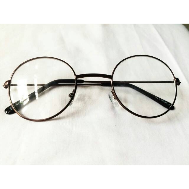 Kacamata gaya frame nerdy